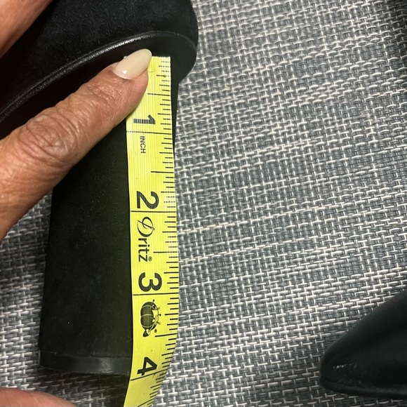 The 42 Gold Kolby Black Leather Pointed-Toe Boots - Picture 10 of 12